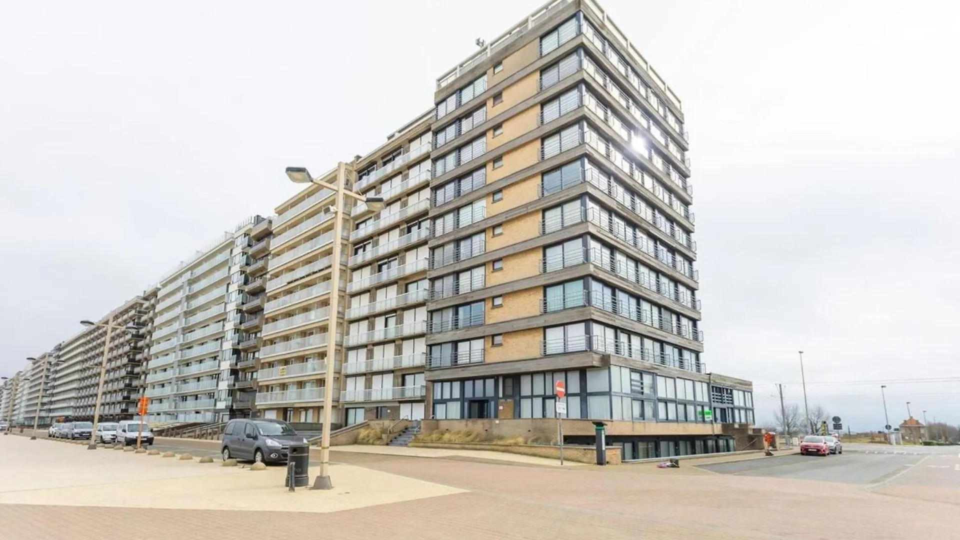 Beautiful Studio With A Top Location On The Beach Middelkerke 0*,