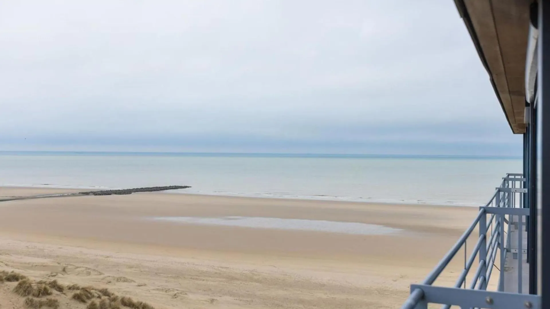 Apartment Beautiful Studio With A Top Location On The Beach Middelkerke